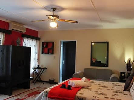 A Knights Rest Guesthouse Pretoria-Noord Eksteriør bilde